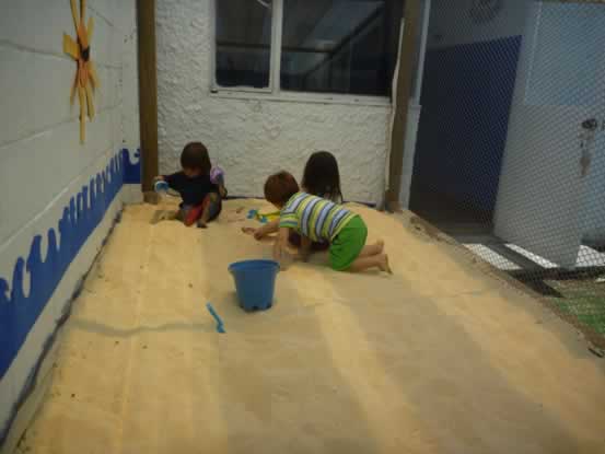 Miniatura JARDIN INFANTIL HAPPY LITTLE PEOPLE