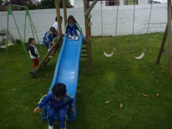 Miniatura JARDIN INFANTIL HAPPY LITTLE PEOPLE